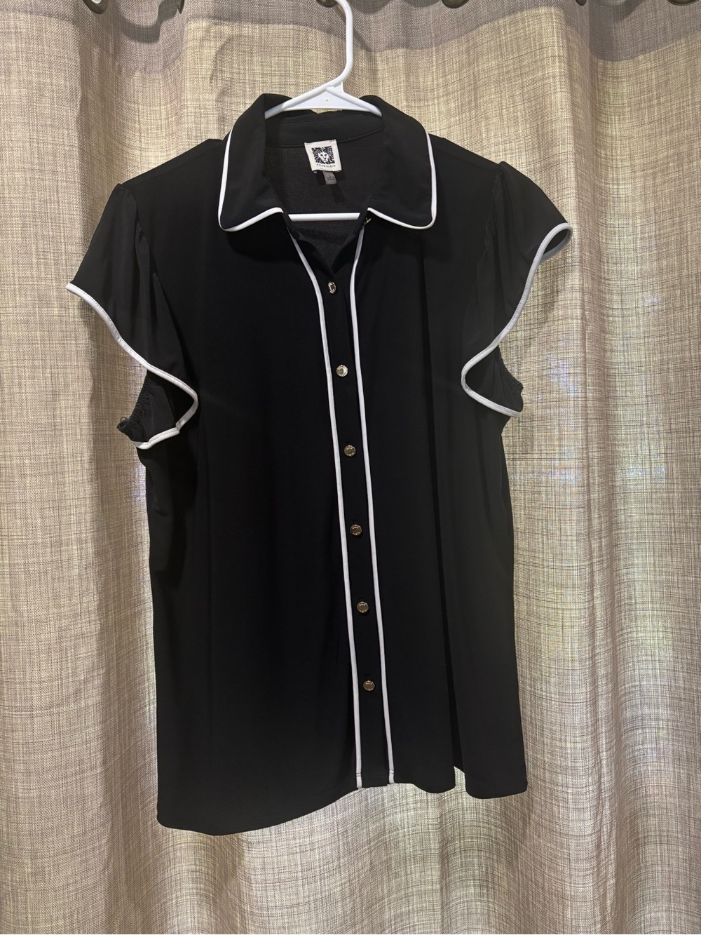 Anne Klein Black Short Sleeve Button-Front Blouse with White Piping